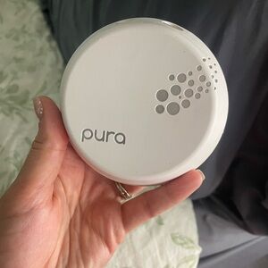 Pura White Smart Home Fragrance Diffuser